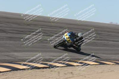 media/Oct-13-2025-Moto Forza (Mon) [[a66d839500]]/3-B Group/Session 2 (Bowl)/